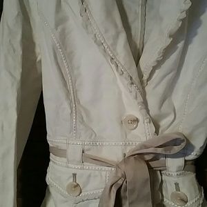 Last Day SALE!! Adorable white button up coat